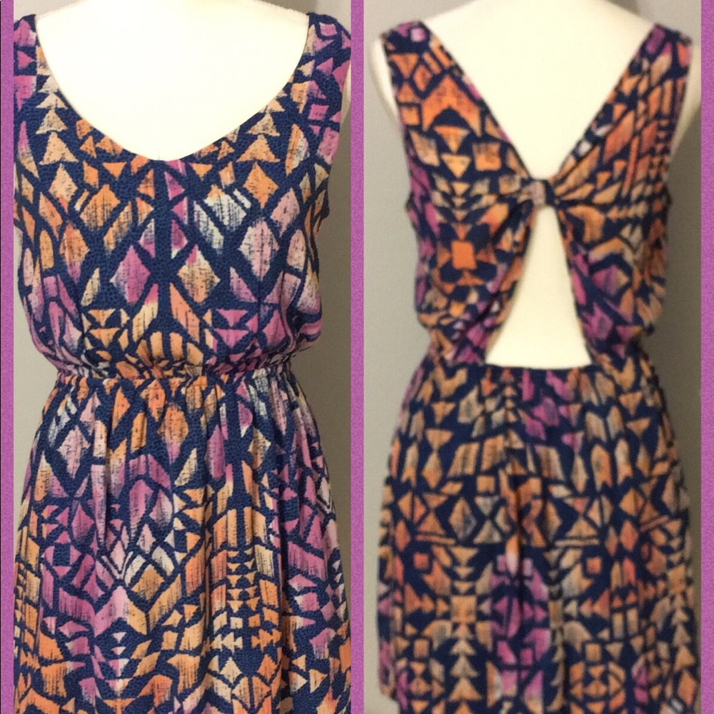 4/$20 Forever 21 Dress - Picture 2 of 9